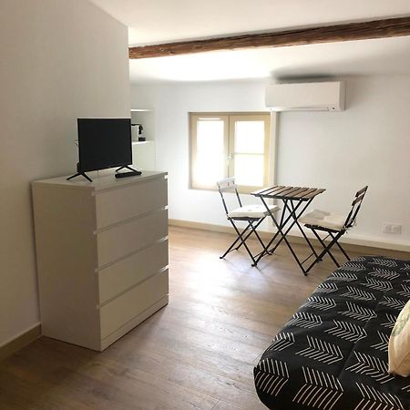 Logement Neuf, Tout Confort, Au Coeur Du Village Saint Didier  Екстериор снимка