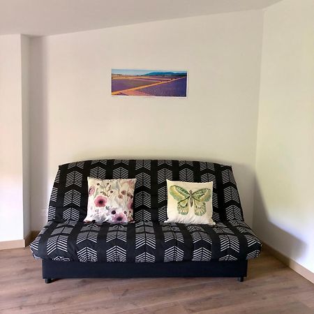 Logement Neuf, Tout Confort, Au Coeur Du Village Saint Didier  Екстериор снимка