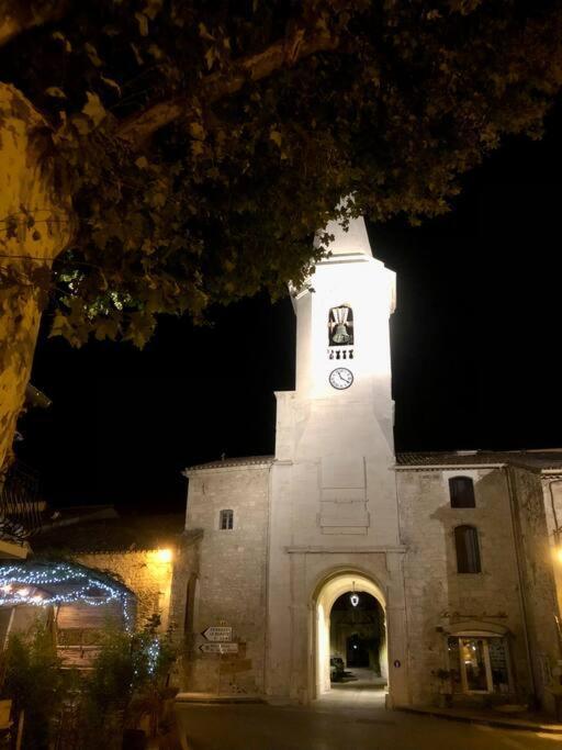 Logement Neuf, Tout Confort, Au Coeur Du Village Saint Didier  Екстериор снимка