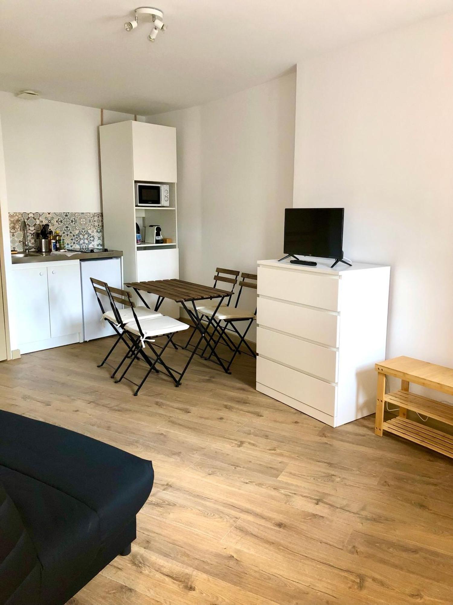 Logement Neuf, Tout Confort, Au Coeur Du Village Saint Didier  Екстериор снимка
