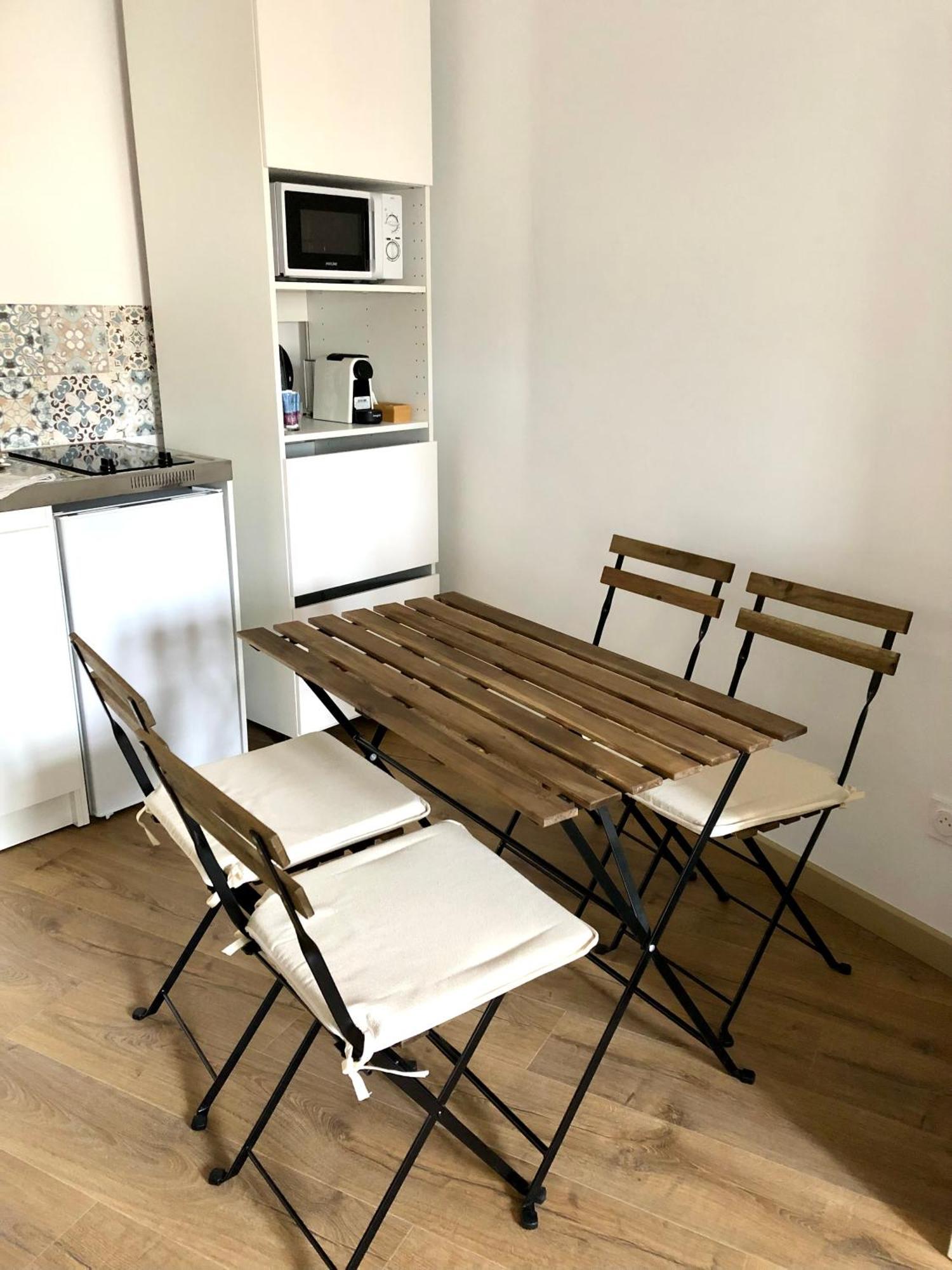 Logement Neuf, Tout Confort, Au Coeur Du Village Saint Didier  Екстериор снимка