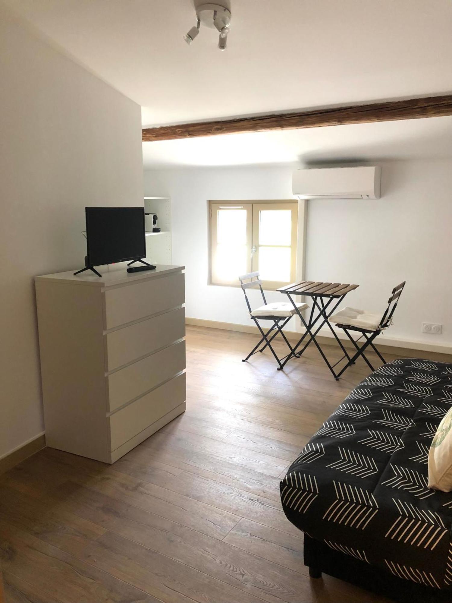 Logement Neuf, Tout Confort, Au Coeur Du Village Saint Didier  Екстериор снимка